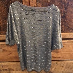 Women’s S Rock 47 wrangler blouse.